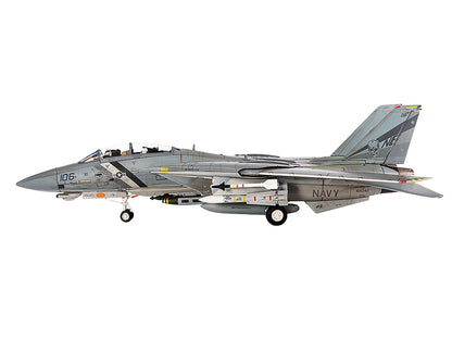 Grumman F-14D Tomcat Fighter Aircraft "VF-2 Bounty Hunters NE106" (2002) United States Navy 1/72 Diecast Model by JC Wings-DiecastModeler.com