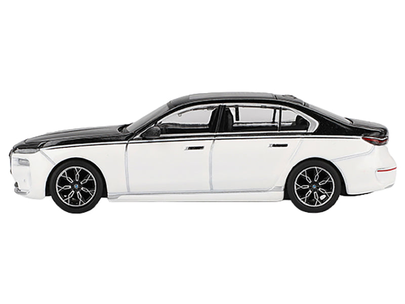 BMW i7 xDrive60 Dravit Alpine White and Black Sapphire Limited Edition 1/64 Diecast Model Car by Mini GT