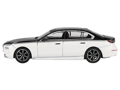 BMW i7 xDrive60 Dravit Alpine White and Black Sapphire Limited Edition 1/64 Diecast Model Car by Mini GT
