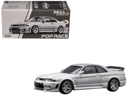 GTR Nismo 400R RHD (Right Hand Drive) White 1/64 Diecast Model Car by Pop Race