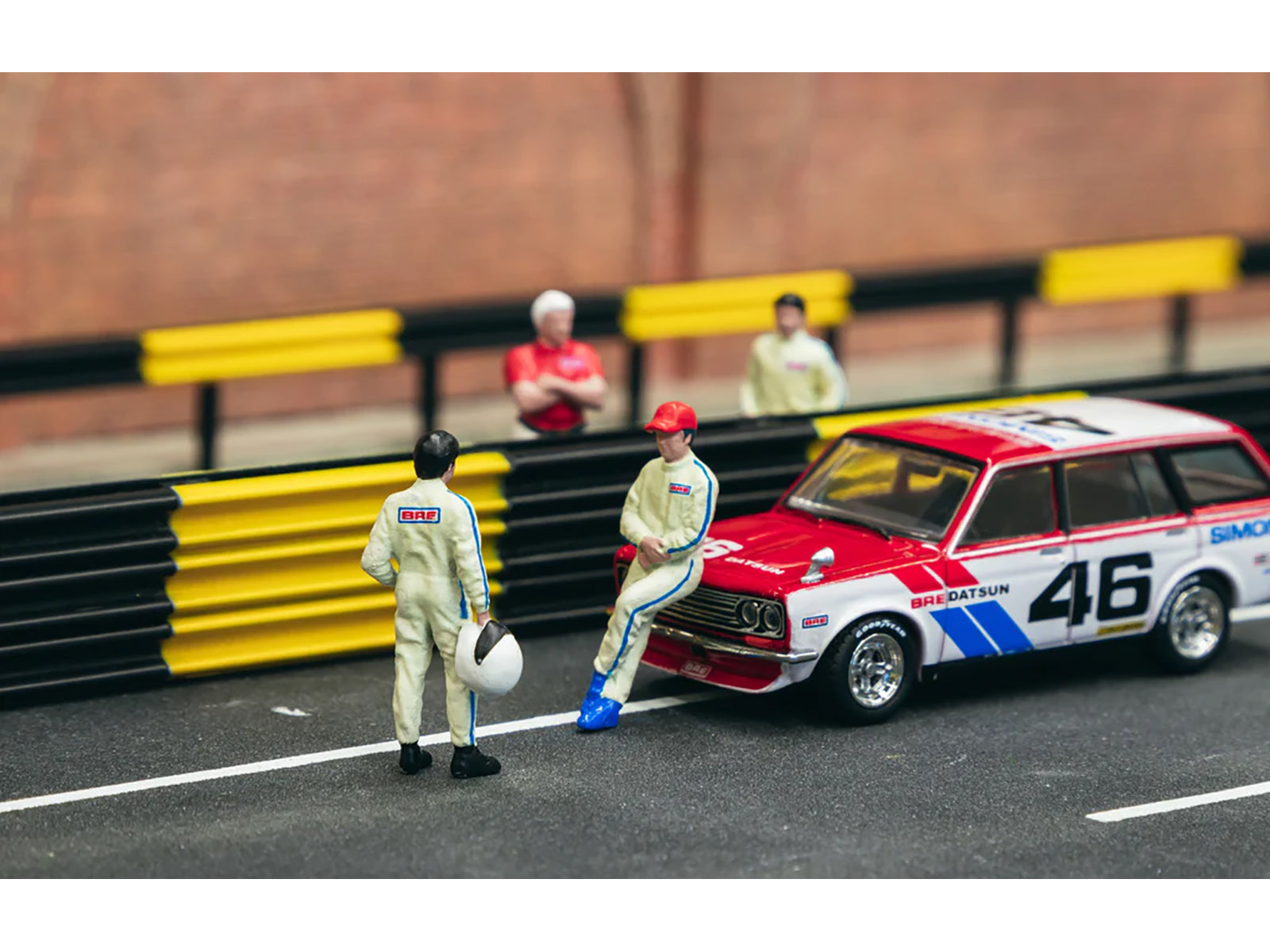 "Race Drivers" 4 Piece Diecast Figure Set "BRE" for 1/64 Scale Models by Tarmac Works & American Diorama-DiecastModeler.com