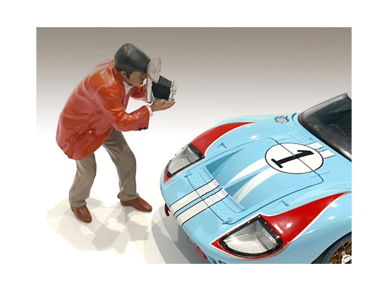 "Race Day 1" Figurine III for 1/18 Scale Models by American Diorama-DiecastModeler.com