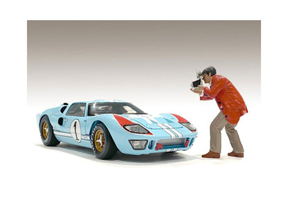 "Race Day 1" Figurine III for 1/18 Scale Models by American Diorama-DiecastModeler.com