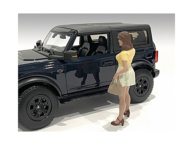 "The Dealership" Customer II Figurine for 1/24 Scale Models by American Diorama