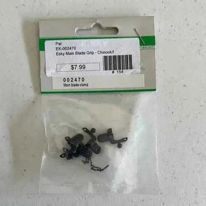 Esky Main Blade Grip Set /Chinook-DiecastModeler.com