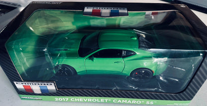 Greenlight - 2017 Chevrolet® Camaro® SS™ Hard Top. 1:24 scale diecast collectible (DISC)-DiecastModeler.com