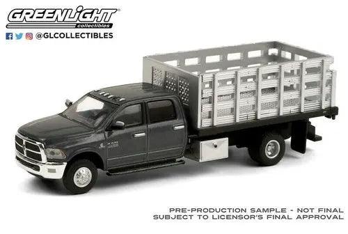 Greenlight - 2018 Ram 3500 Dually - Stake Truck-DiecastModeler.com