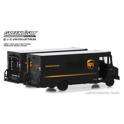 Greenlight HD Truck Series 17 - 1/64 Scale UPS 2019 Package Truck-DiecastModeler.com