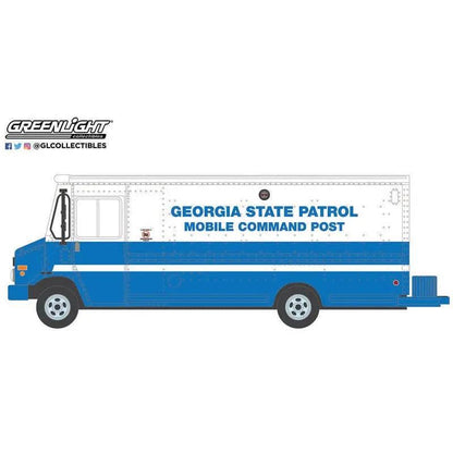 Greenlight - HD Trucks - 2019 Step Van- Mobile Command Center-GaSP-DiecastModeler.com