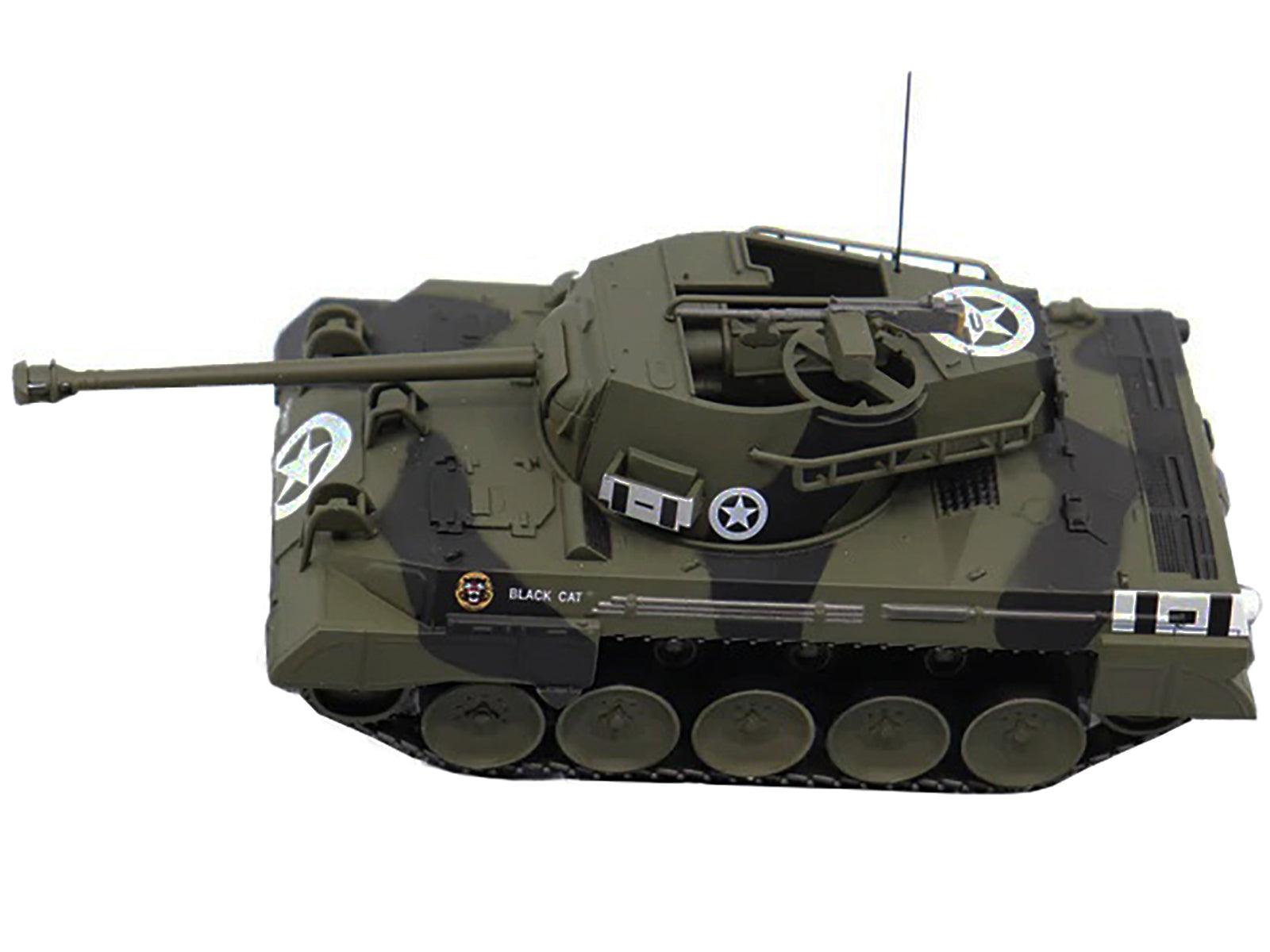 M18 Hellcat Tank Destroyer "Black Cat" "U.S.A. 805th Tank Destroyer Battalion Italy 1944" 1/43 Diecast Model by AFVs of WWII-DiecastModeler.com