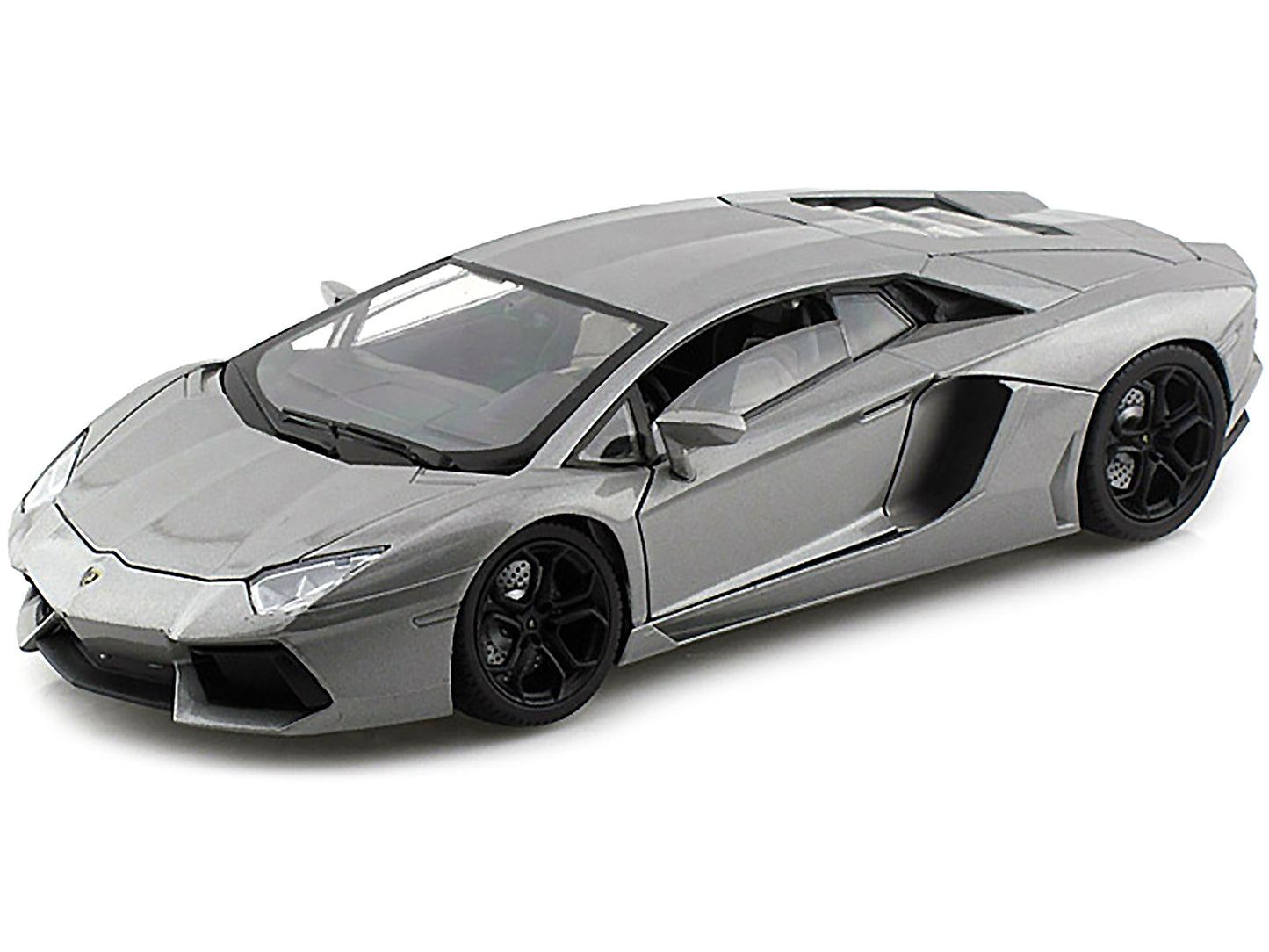 Lamborghini Aventador LP700-4 Gray Metallic 1/18 Diecast Model Car by Motormax-DiecastModeler.com