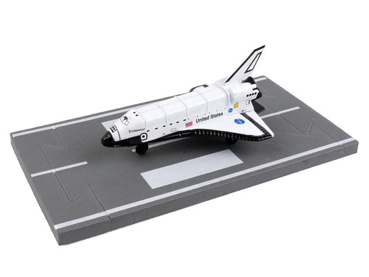 NASA "Endeavour" Space Shuttle White "United States" with Runway Section Diecast Model Airplane by Runway24-DiecastModeler.com