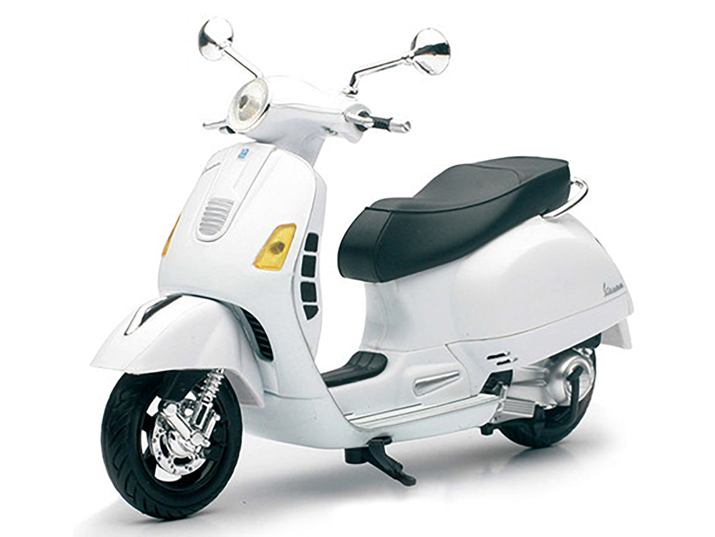 Vespa GTS 300 Super White Motorcycle 1/12 by New Ray