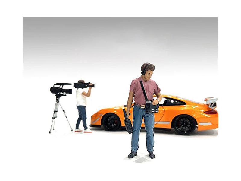 "On-Air" Figure 4 for 1/18 Scale Models by American Diorama-DiecastModeler.com