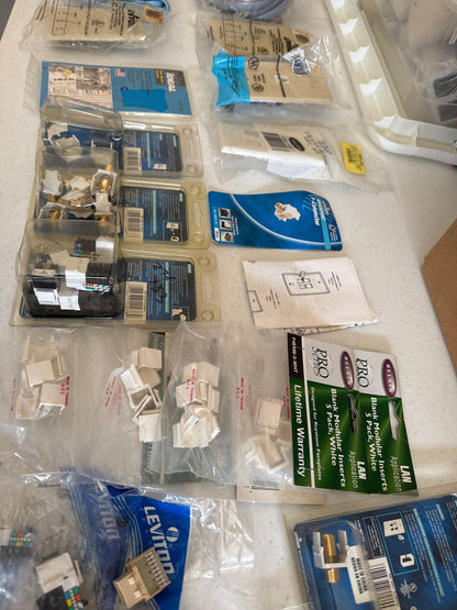 Phone fax and Internet connection accessories and tools - USED-DiecastModeler.com