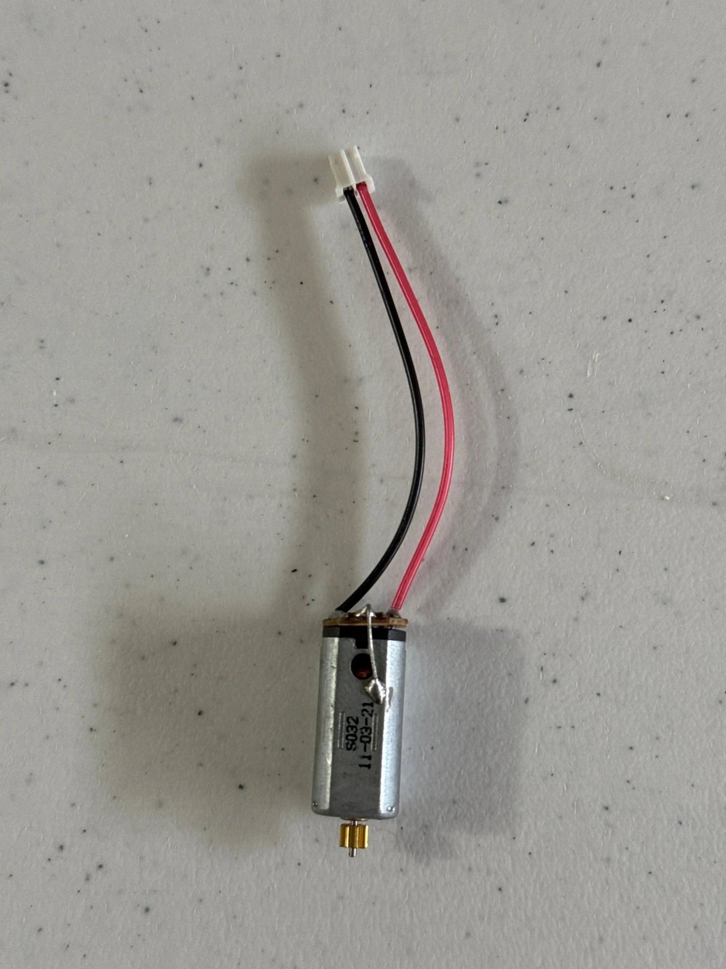 SYMA S032G-21- Black A motor-DiecastModeler.com