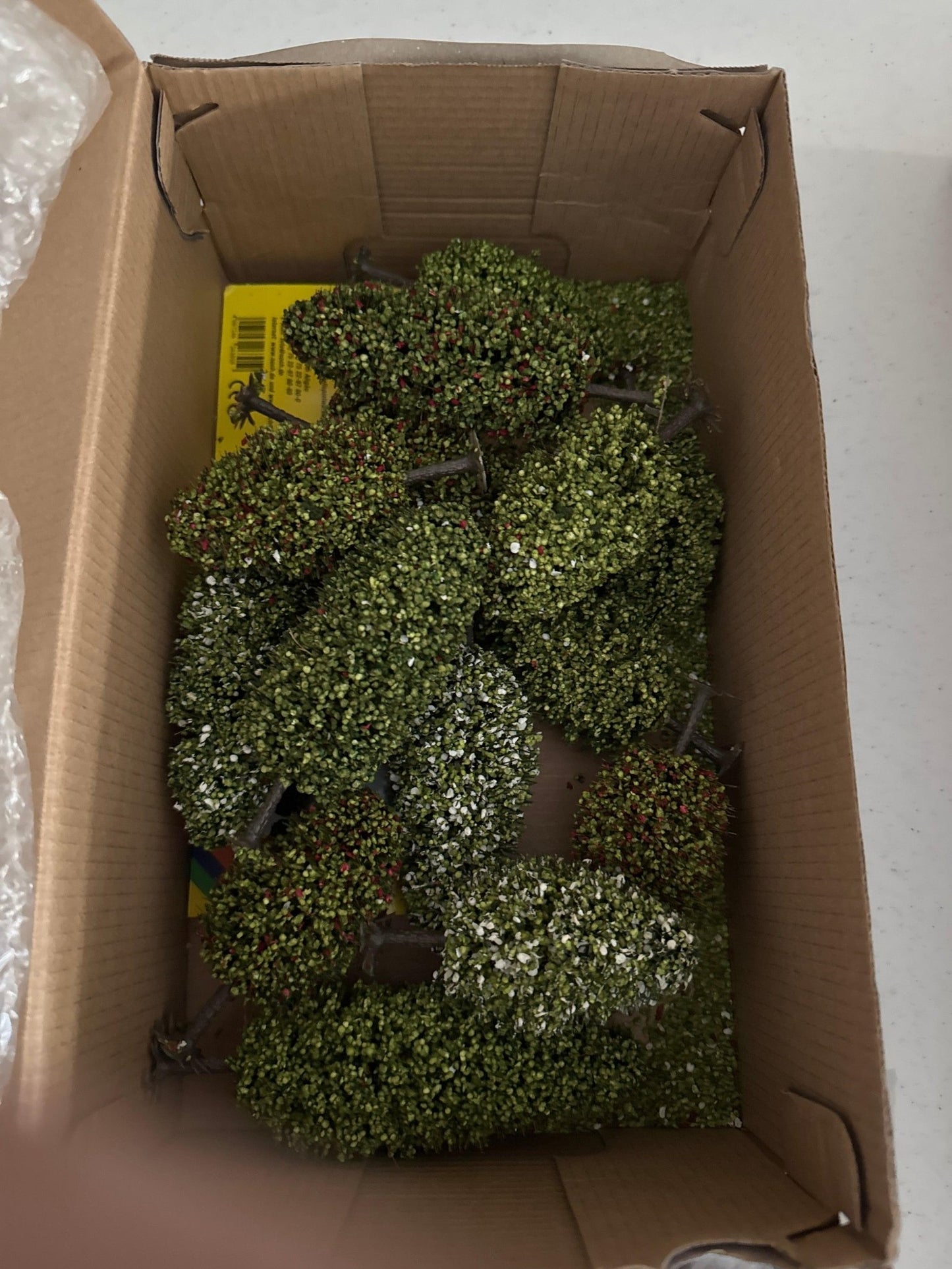 Trees for your railroad model-DiecastModeler.com