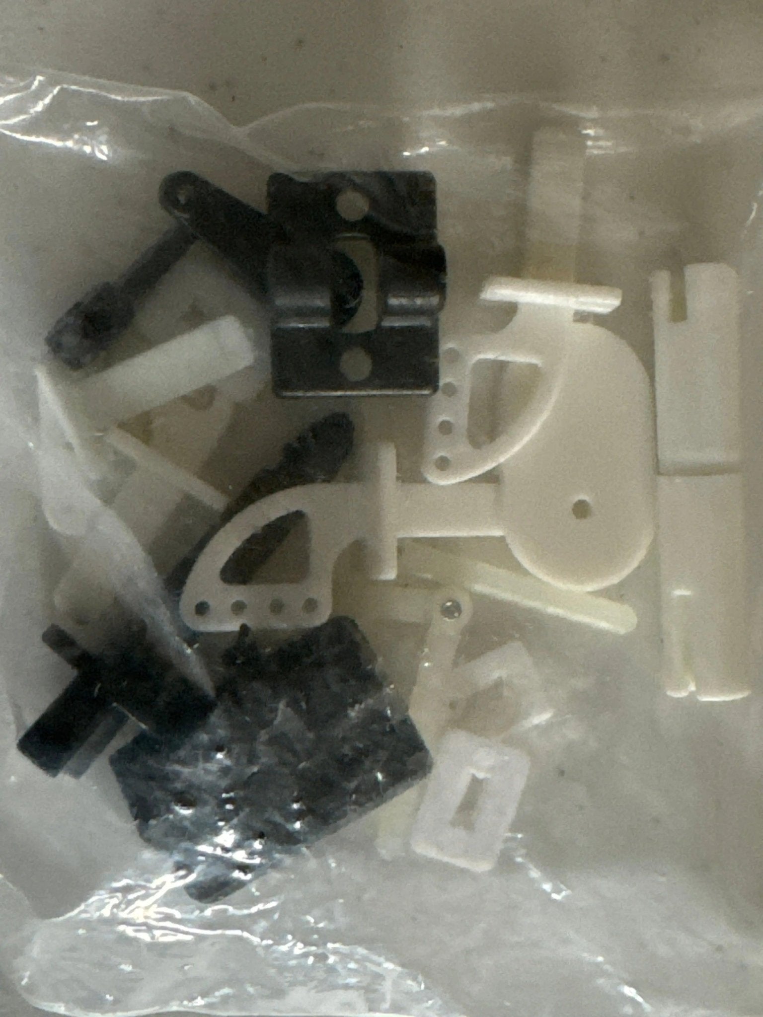Versa Hybrid Small Plastic Parts bag-DiecastModeler.com